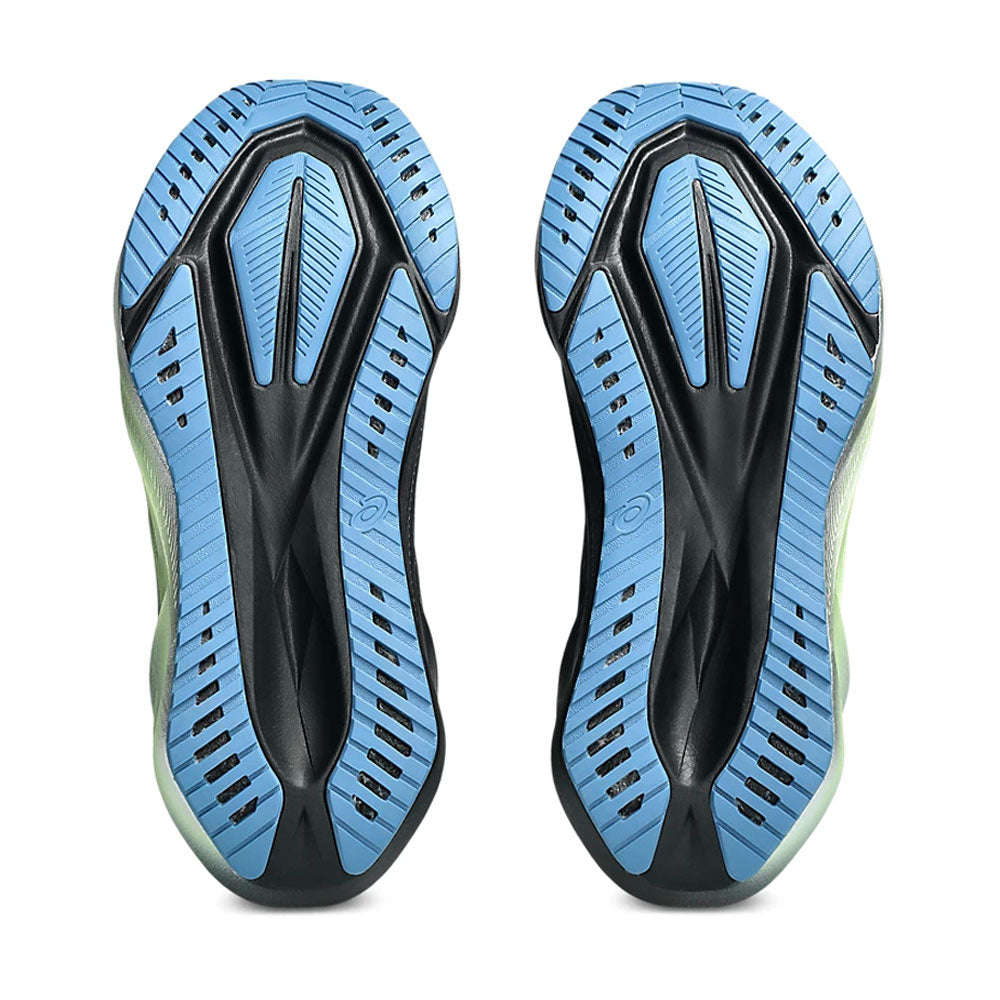 Tenis Asics para Hombre Novablast 5 Luxe Platinum Negro