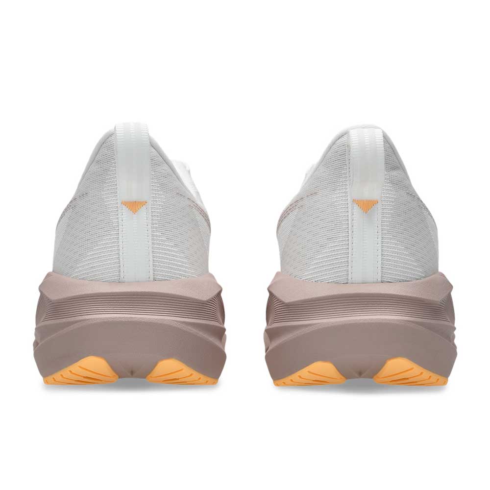 Tenis Asics para Mujer Novablast 5 Blanco