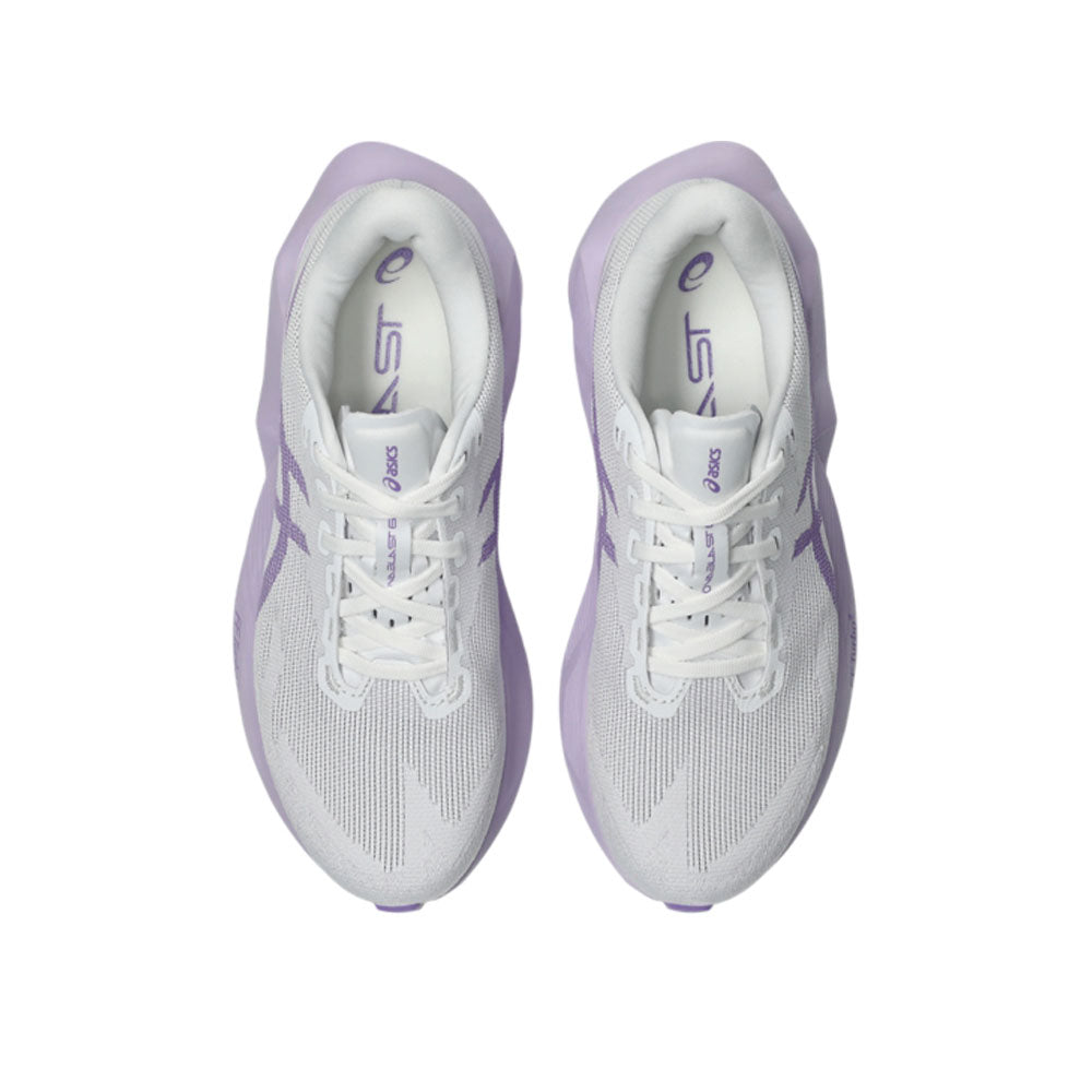 Tenis Asics para Mujer Novablast 6 Blanco-Morado