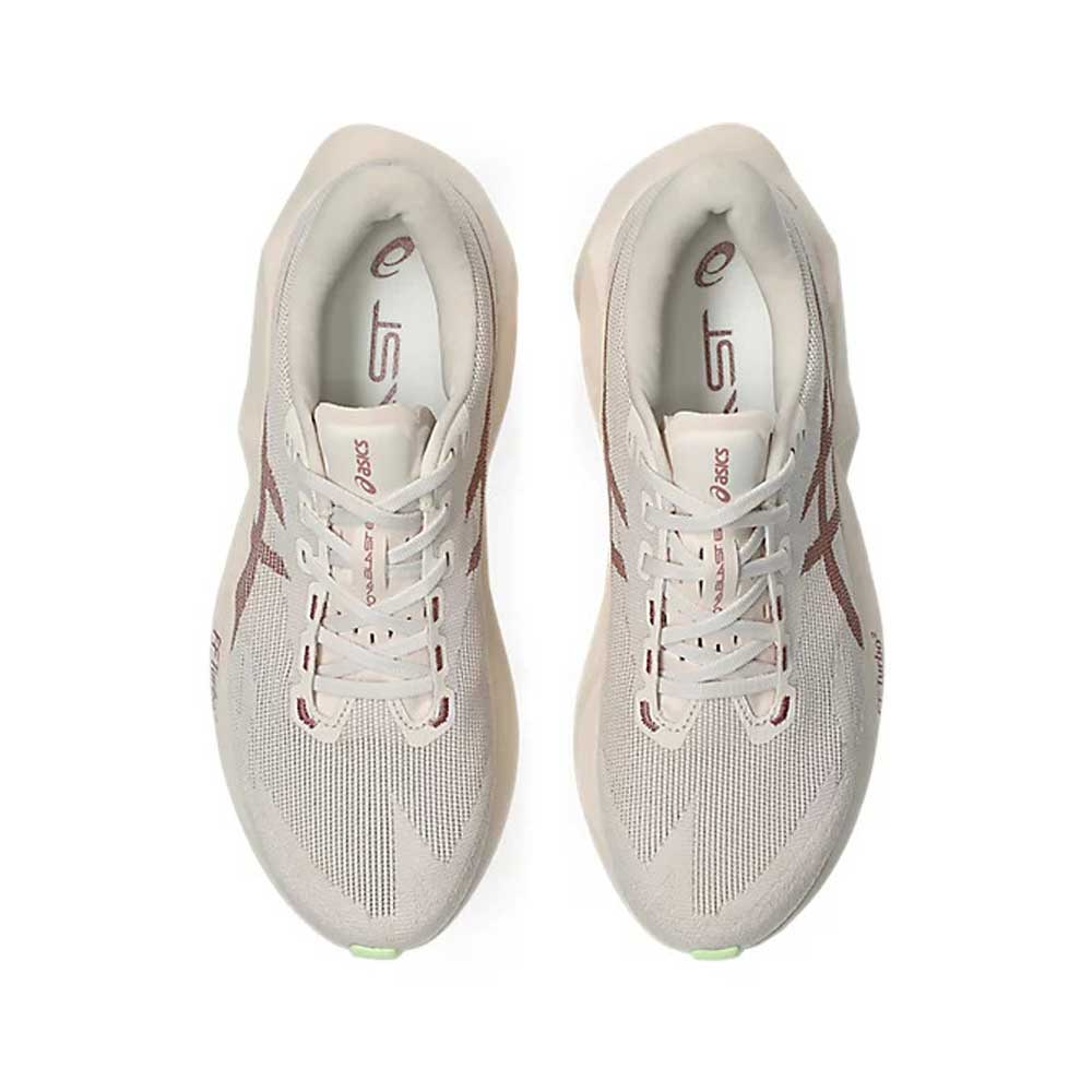 Tenis Asics para Mujer Novablast 5 Blanco