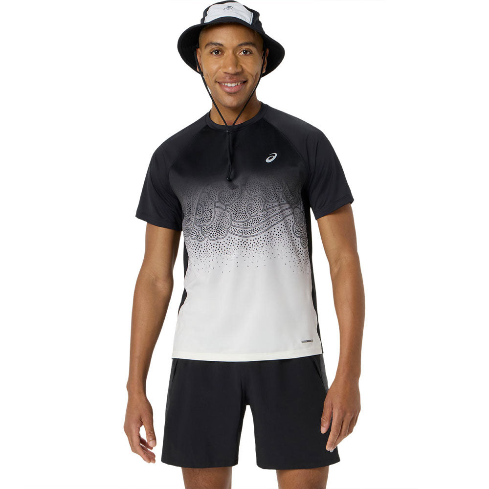 Playera Manga Corta Asics para Hombre Road Fade SS Top Negro