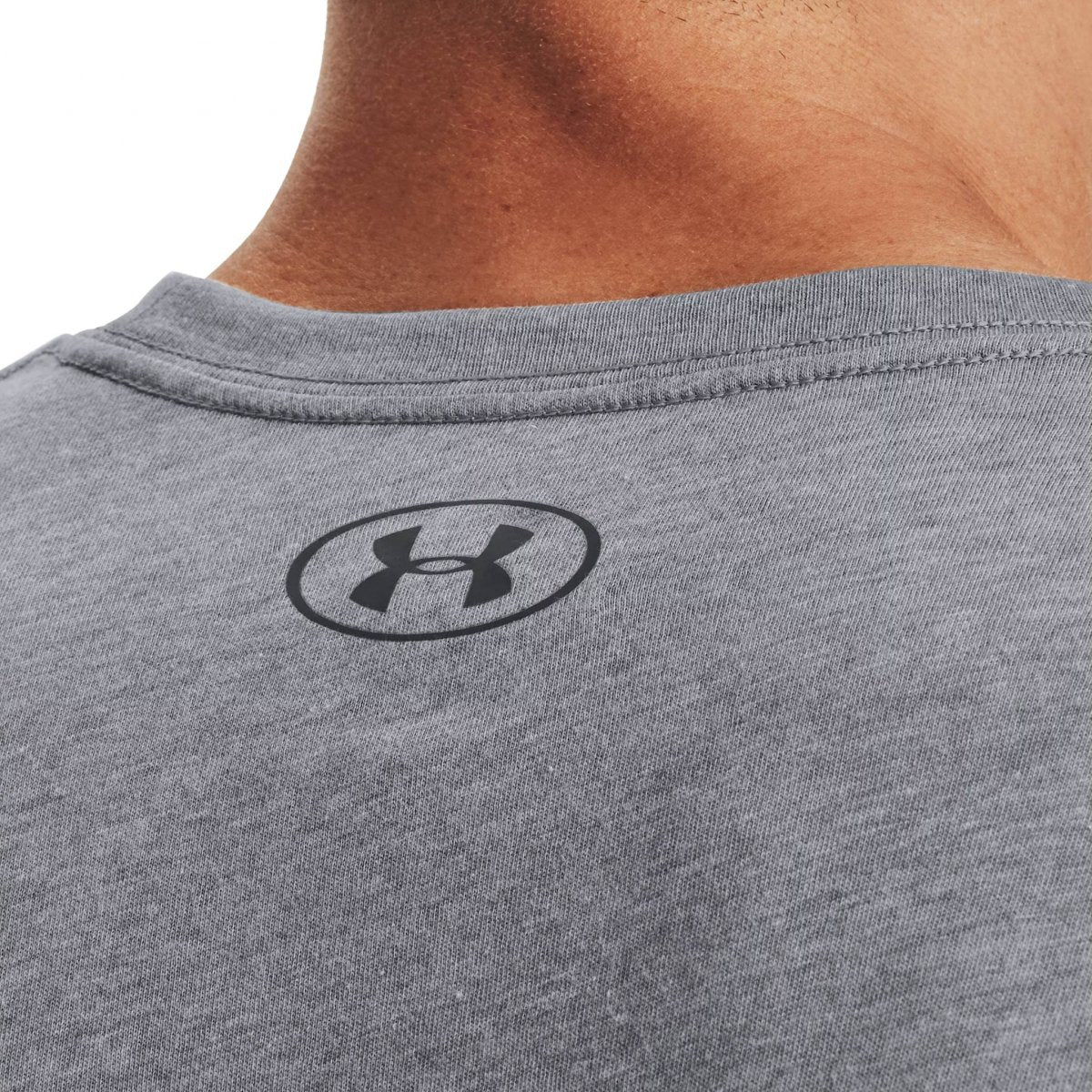 Playera Manga Corta Under Armour para Hombre Sportstyle Logo Update SS Gris