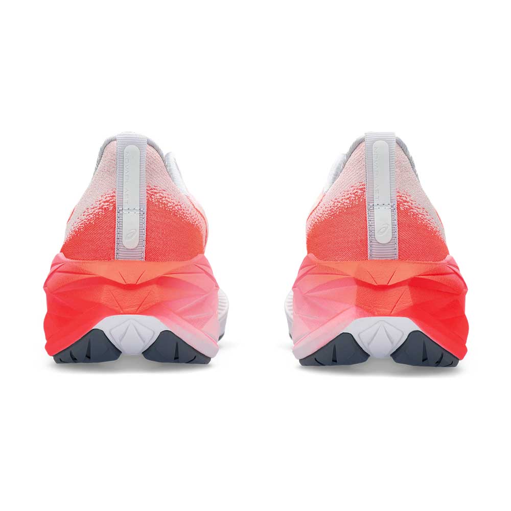 Tenis Asics para Mujer Novablast 4 Centennial of Speed Blanco