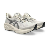 Tenis Asics para Hombre Novablast 5 Beige
