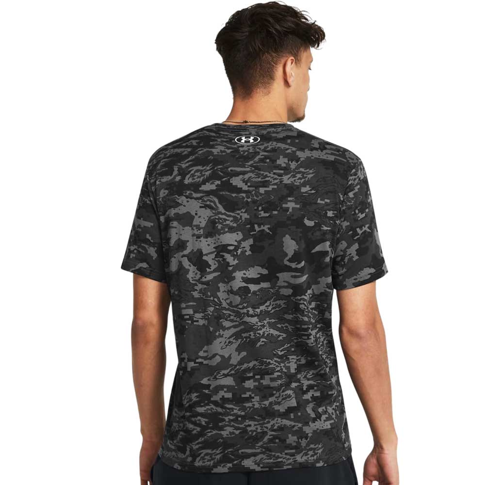 Playera Manga Corta Under Armour para Hombre ABC Camo SS Shirt Negro