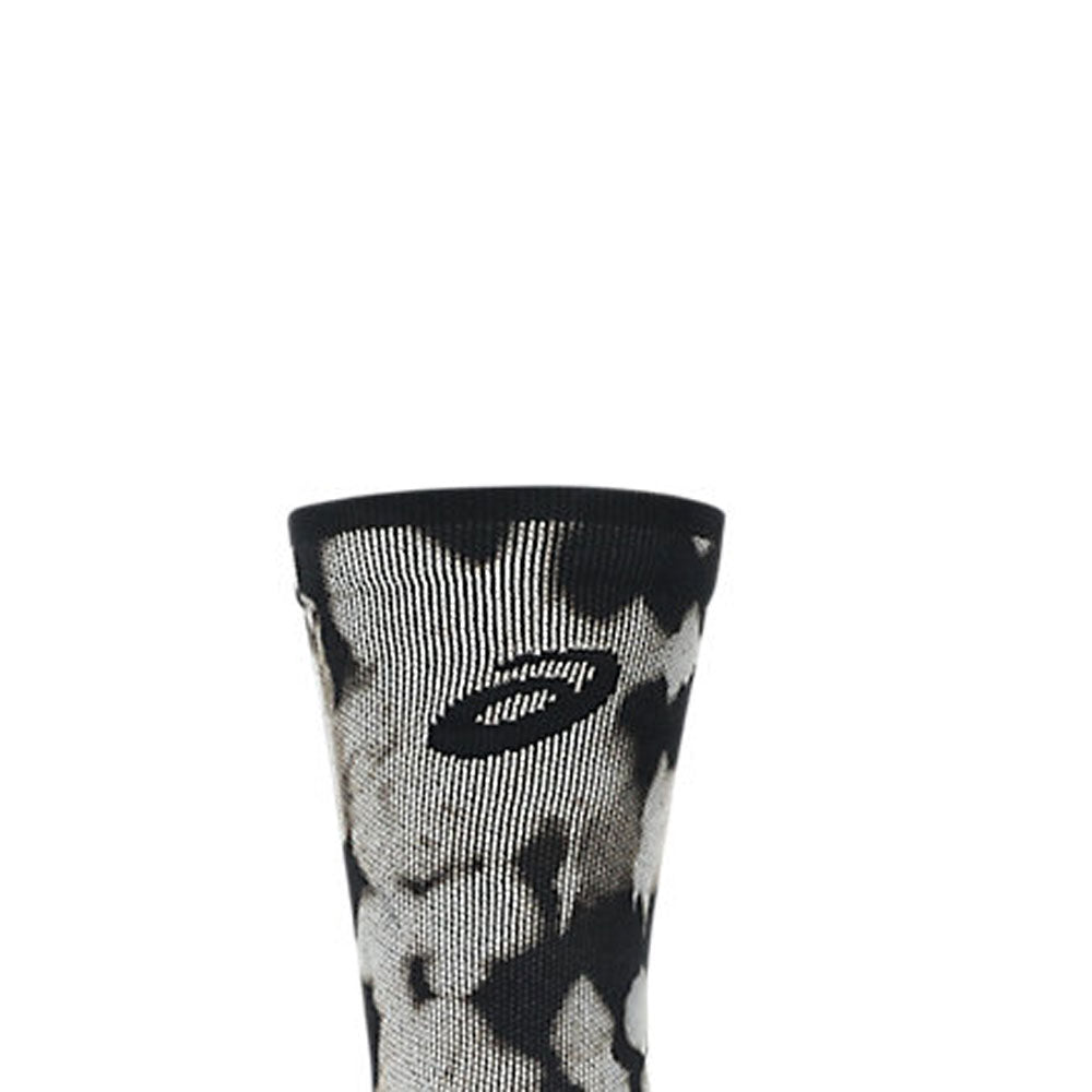 Calcetas Largas Asics Unisex Performance Run Sock Crew Negro-Crema