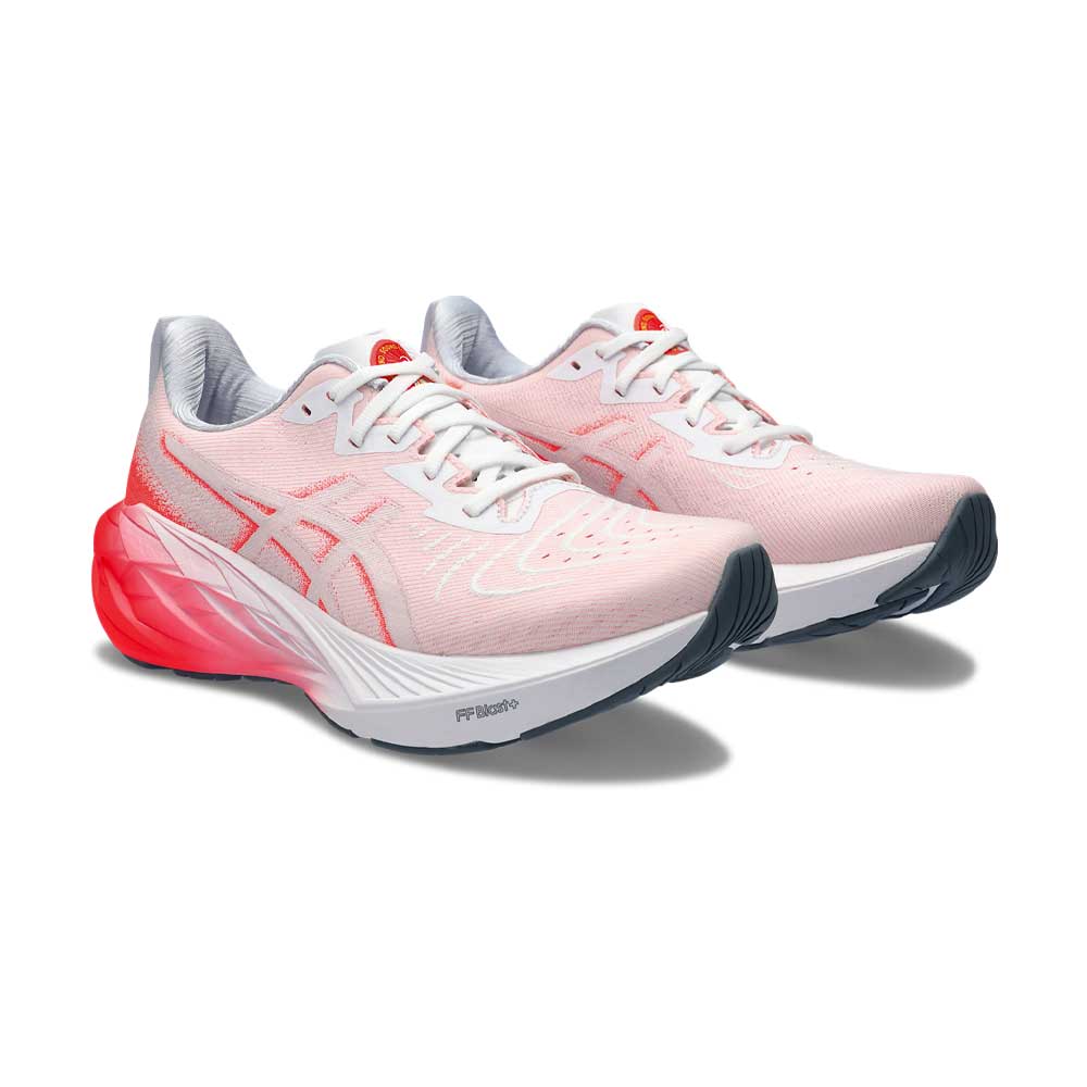 Tenis Asics para Mujer Novablast 4 Centennial of Speed Blanco